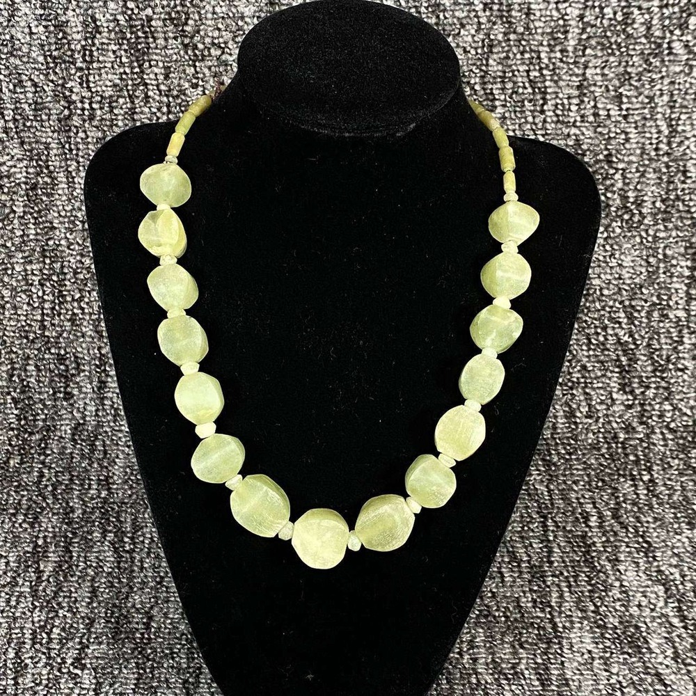 Natural Light Green Afghan Jade Gemstone Beaded Necklace Faceted Coin Toggle 18